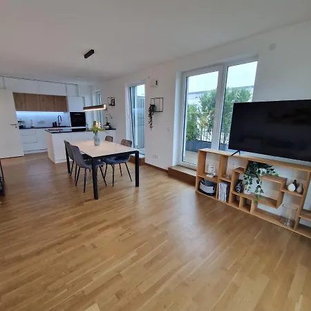 Traumhafte Dachgeschosswohnung Mit Terrasse Apartment *