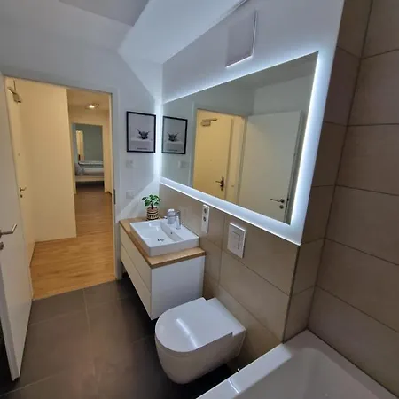 Apartament Traumhafte Dachgeschosswohnung Mit Terrasse Monachium