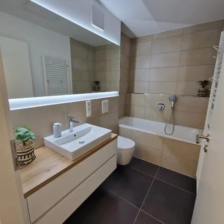 Traumhafte Dachgeschosswohnung Mit Terrasse * Monachium