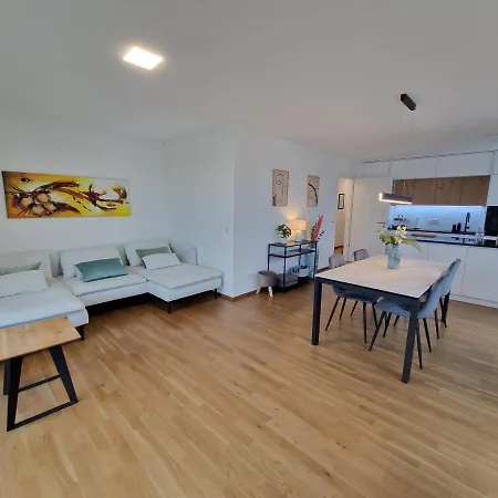 Traumhafte Dachgeschosswohnung Mit Terrasse Apartament *