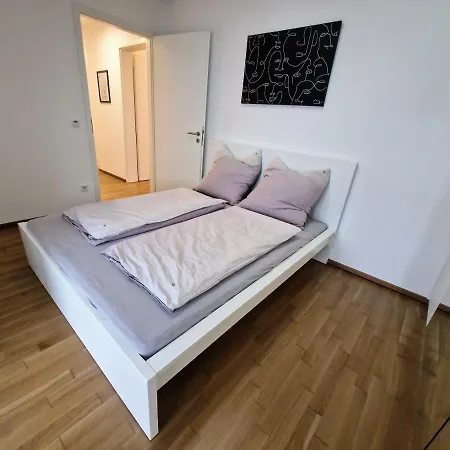 Apartamento Traumhafte Dachgeschosswohnung Mit Terrasse Munique